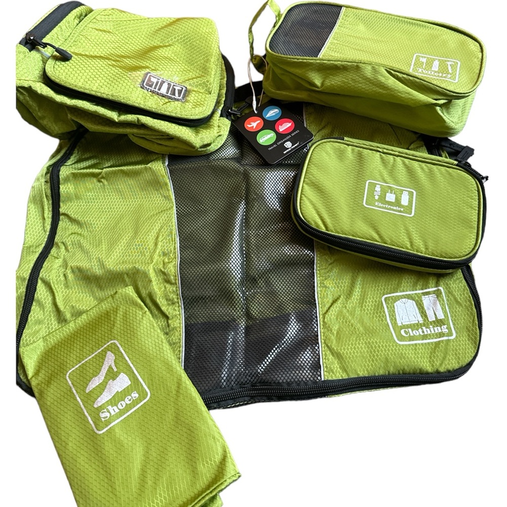 ❤️❤️ A travel MUST HAVE!  This is a new 5 piece travel set that is lightweight